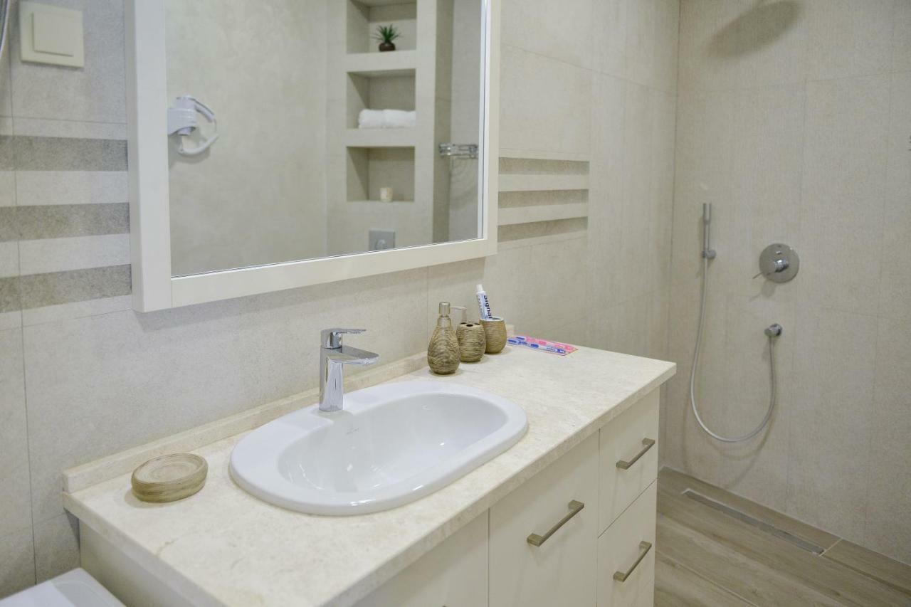 Brand New Apartments สเวติ สเตฟาน ภายนอก รูปภาพ