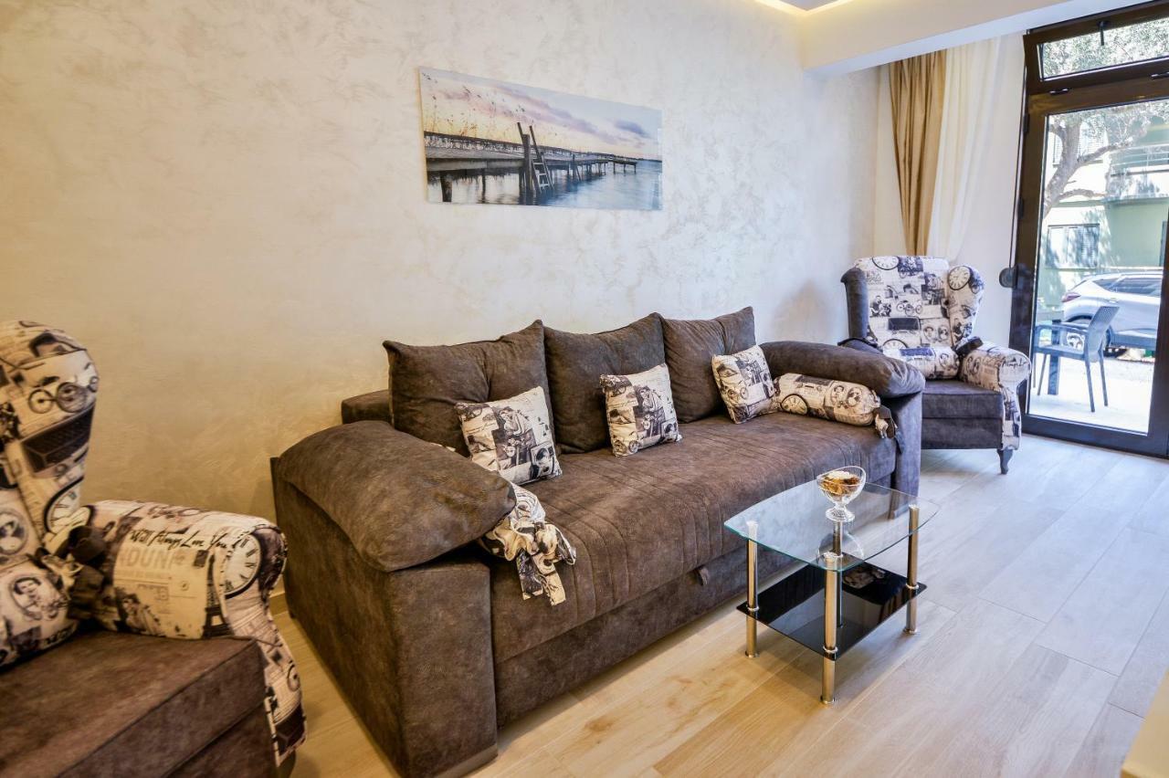 Brand New Apartments สเวติ สเตฟาน ภายนอก รูปภาพ