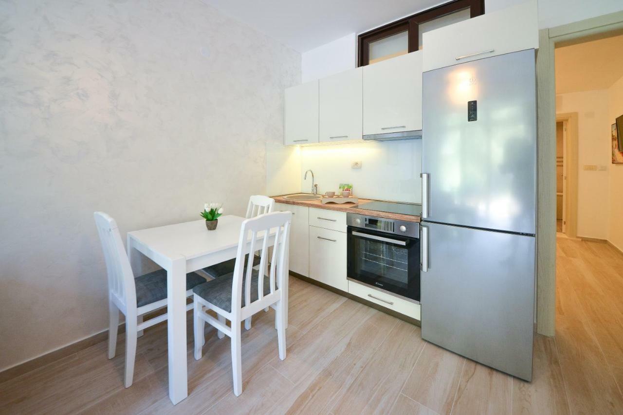 Brand New Apartments สเวติ สเตฟาน ภายนอก รูปภาพ