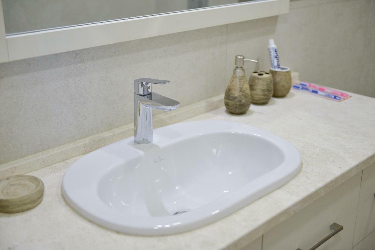 Brand New Apartments สเวติ สเตฟาน ภายนอก รูปภาพ